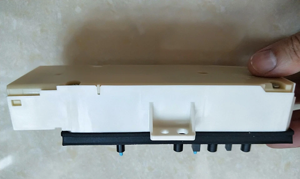 Interruptor de asiento eléctrico del lado del conductor Toyota 84070-0E051/84070-0E050 para Highlander RAV4 Foto 2 de 4