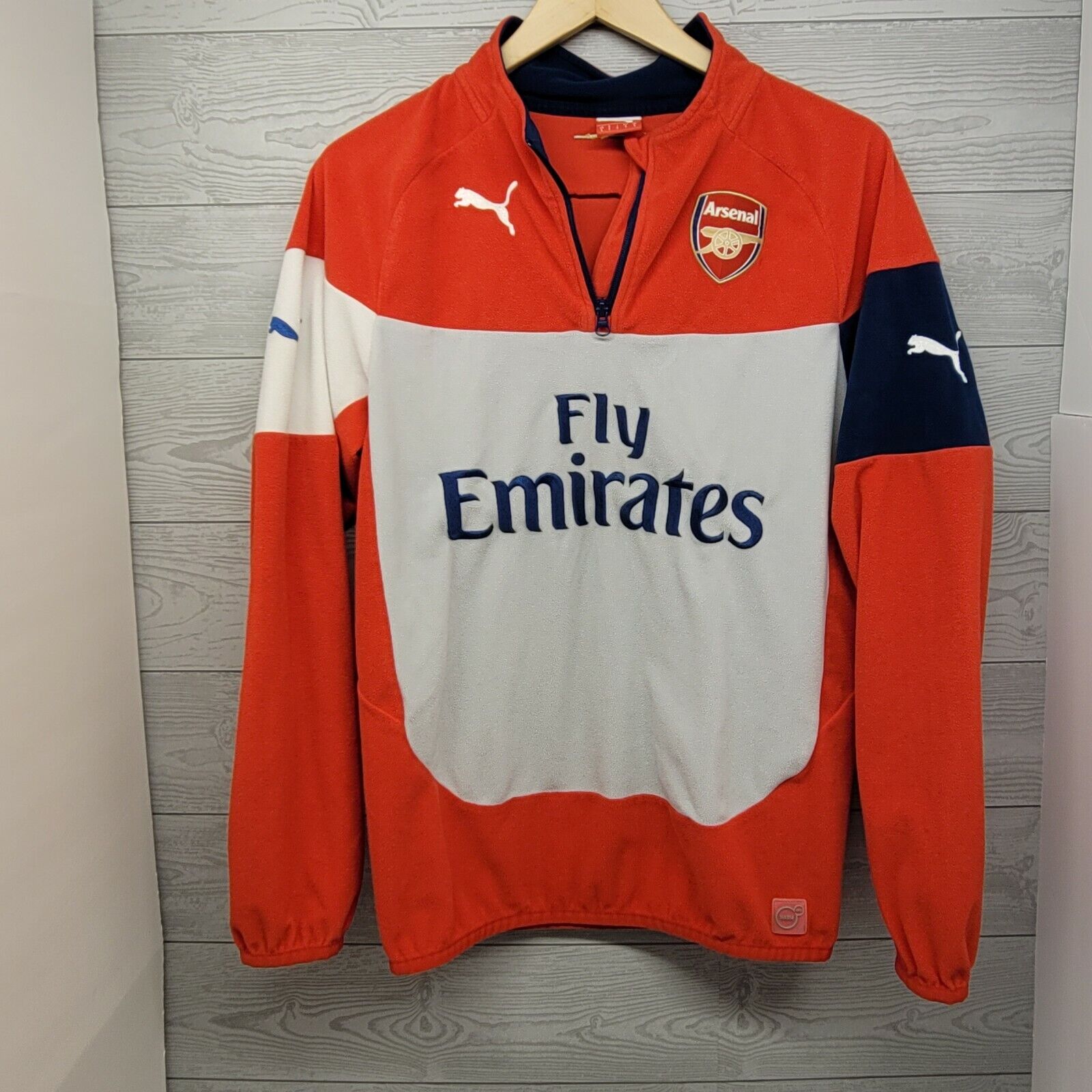 Maillot ARSENAL Puma taille L Fly Emirates - ARGUS FOOT & SPORTS