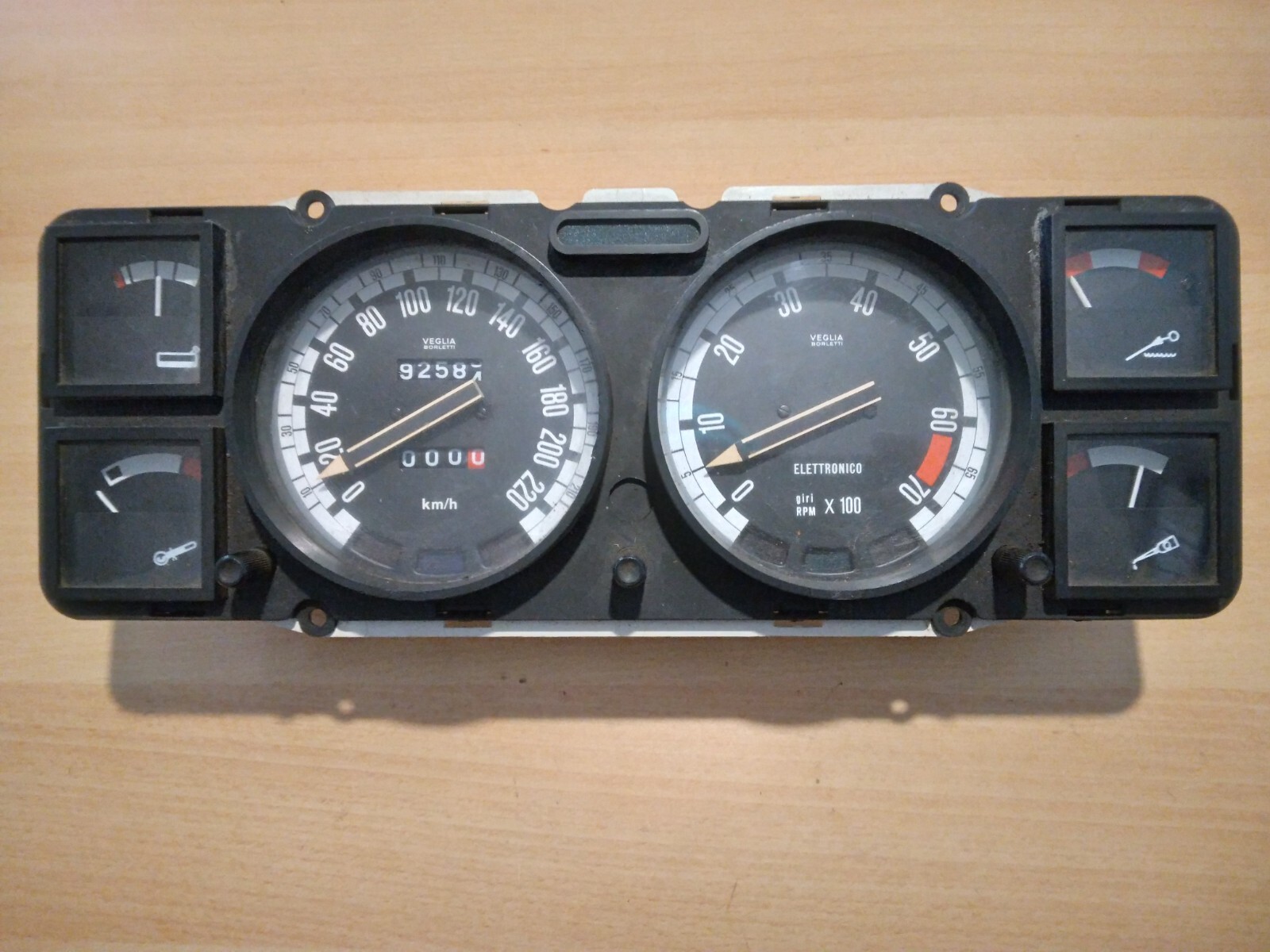 Foto 1 di 4