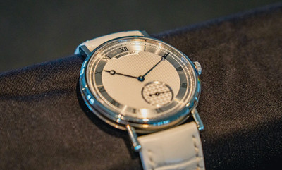 Breguet Classique 7147BB/12/9WU Weißgold Uhr mit Rechnung! Super Zustand!