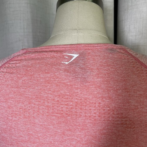 Gymshark Womens Cropped Long Sleeve Top Beavisionary Size Small Coral Thumb Hole - Picture 9 of 12
