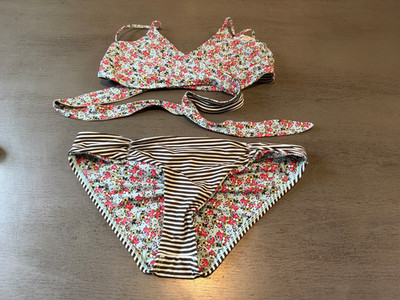 full cut NEW colorful L  SPACE two piece swimsuit bikini   size large