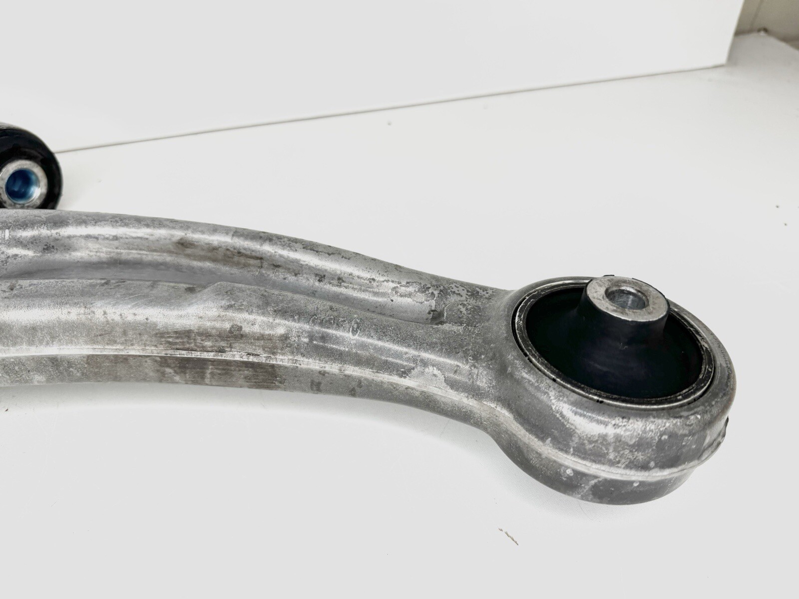 ✅ 2005 - 16 Aston Martin DB9 Front Driver Lower Control Arm Suspension OEM