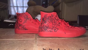 custom red converse