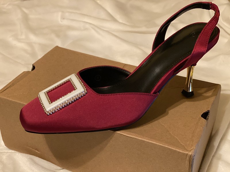 Women size 8 sling back strap square buckle kitten heels burgundy shoesdress NEW