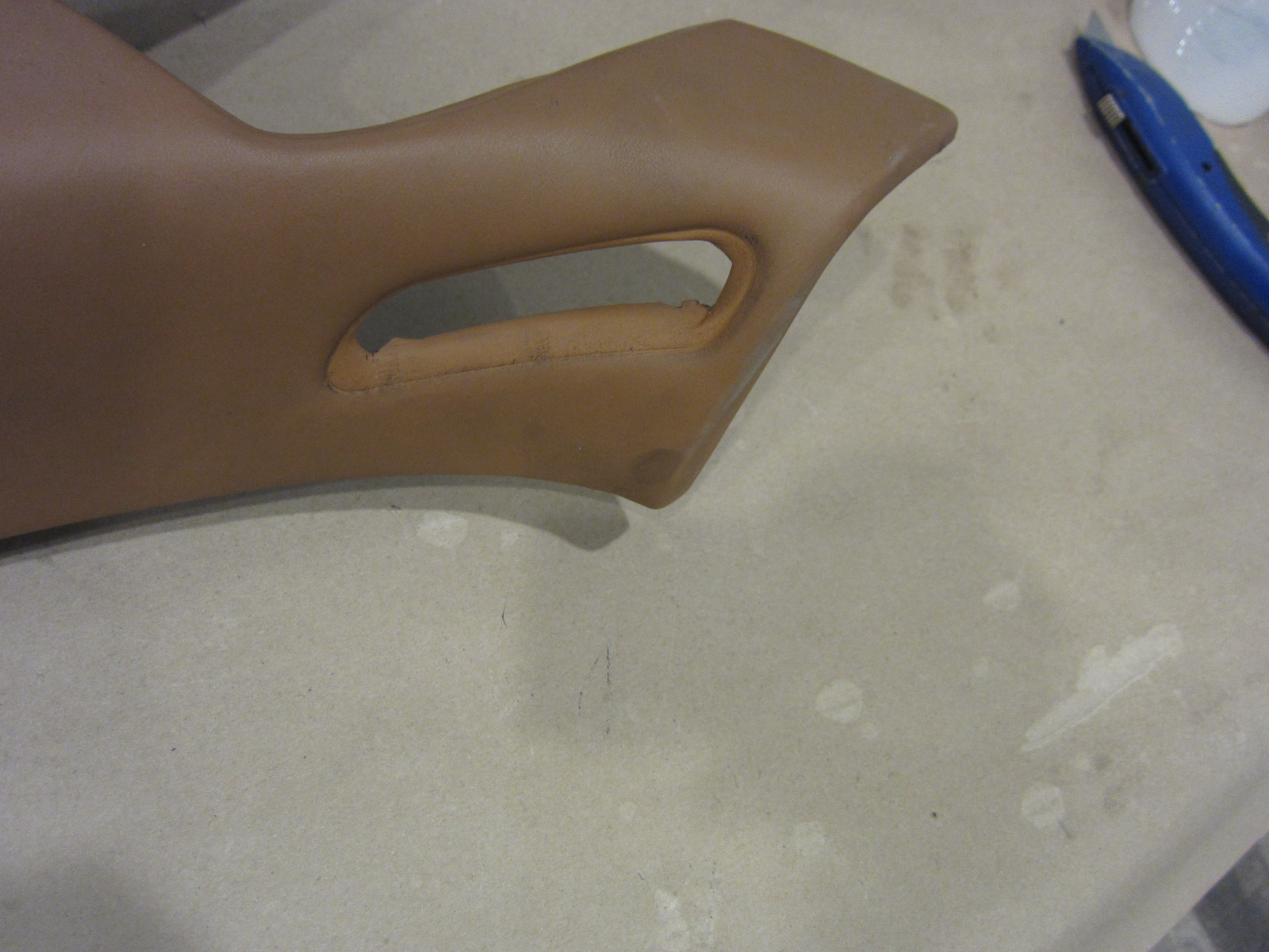Ferrari California - RH Upper Rear Molding-Cuoio Brown - P/N 81423700
