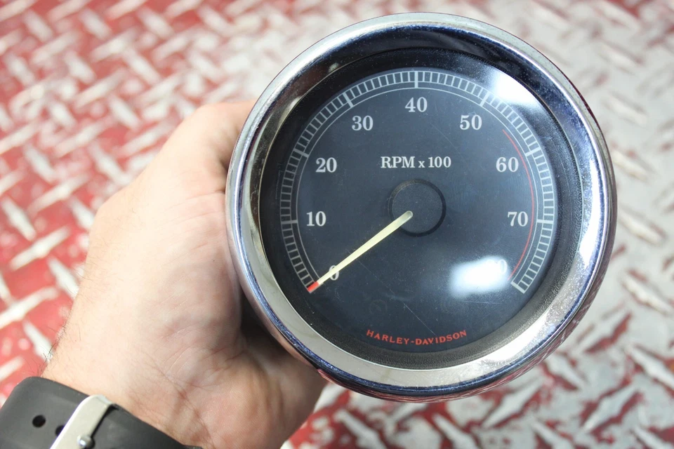 Harley Davidson Electra Glide 2008 tacómetro tacómetro de tacómetro fabricante original listo para instalar EG121 Foto 4 de 4
