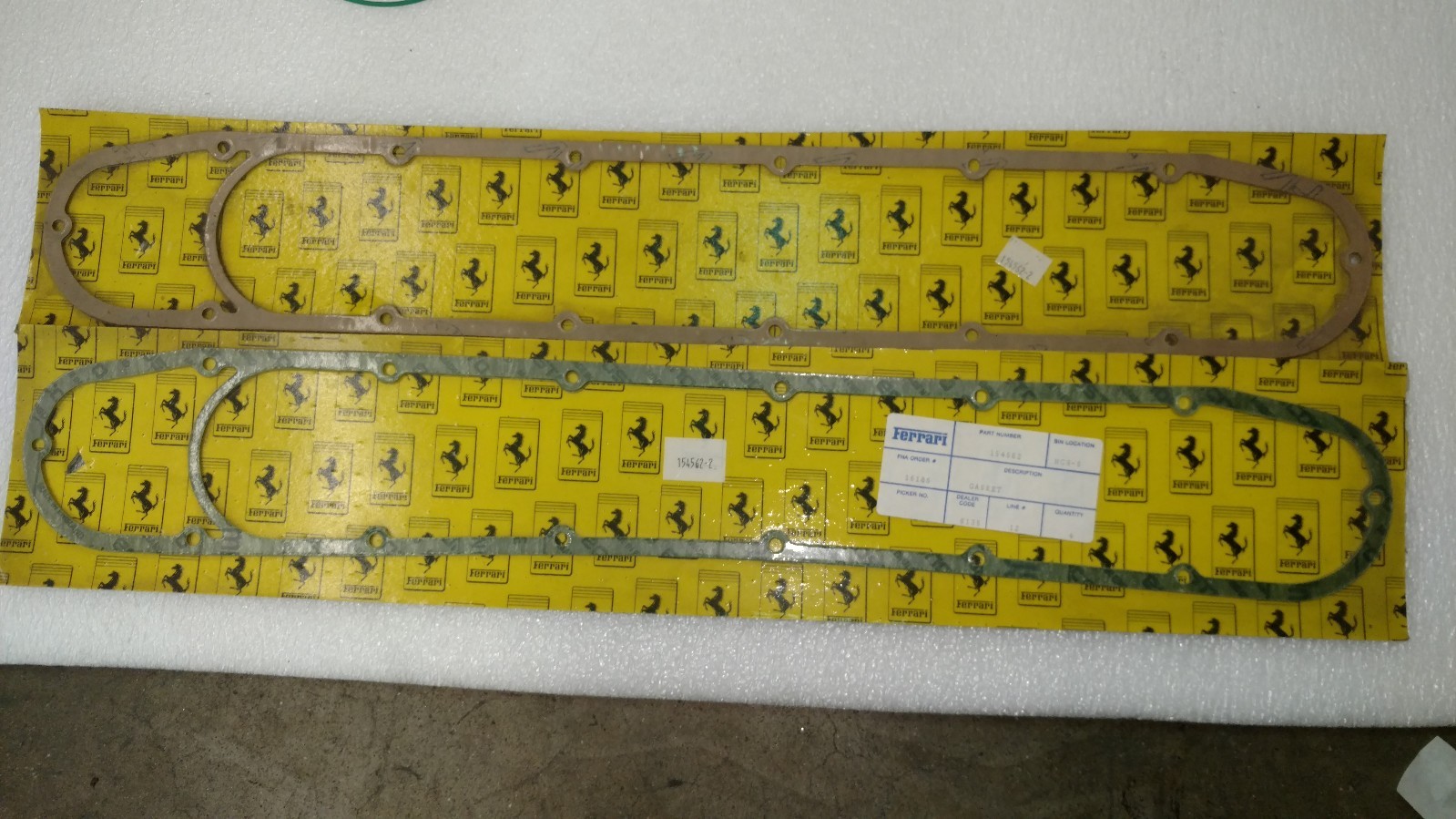 FERRARI 456 550 ENGINE INTAKE GASKET OEM 