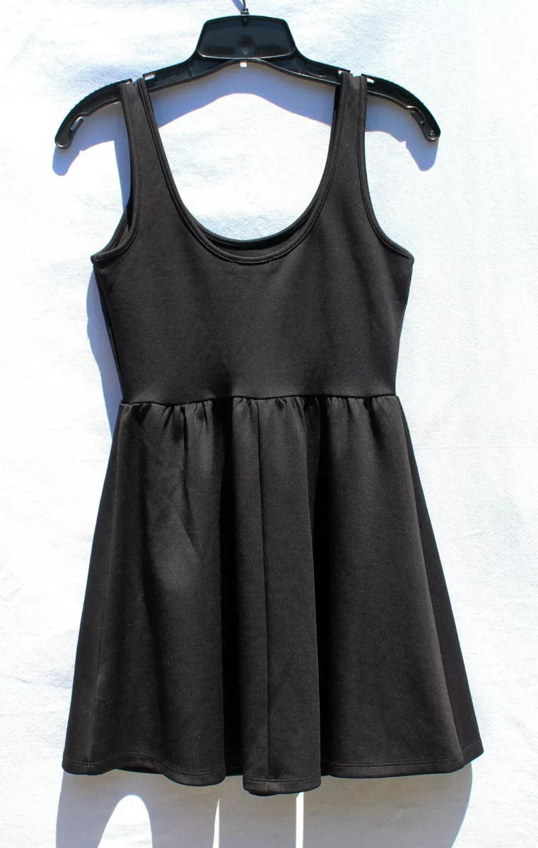 FOREVER 21 Black Sleeveless Skater dress Small