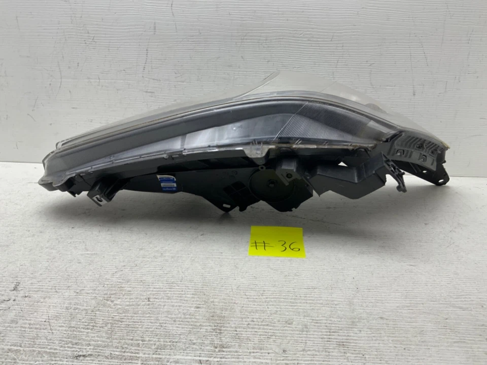 2013 2014 2015 Honda Accord Sedan Driver Side Halogen Headlight Foto 3 de 4