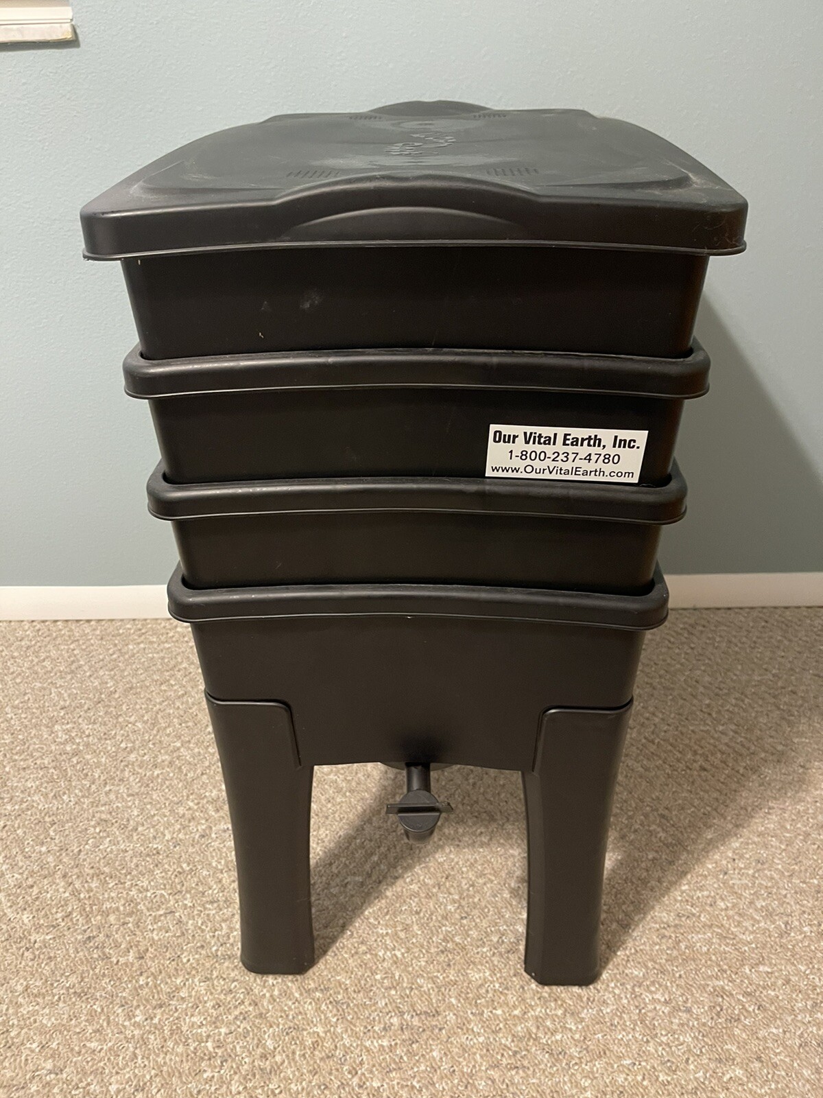 Worm Composter Gardening  Vital Earth Worm Bin.