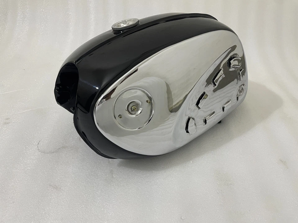Honda CB77 305 SUPERHAWK 61-68 STEEL BLACK FUEL TANK +CHROME SIDE PALTES |Fit - Image 3 of 4