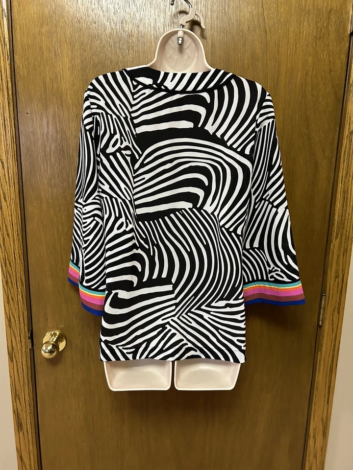 TRINA TURK X INC sz M Top Blouse Zebra Print Rainbow Trim BLACK/WHITE Z24 - Image 4 of 4