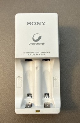 Sony CycleEnergy BCG-34HW Compact Mains Charger for AA AAA NiMH Batteries