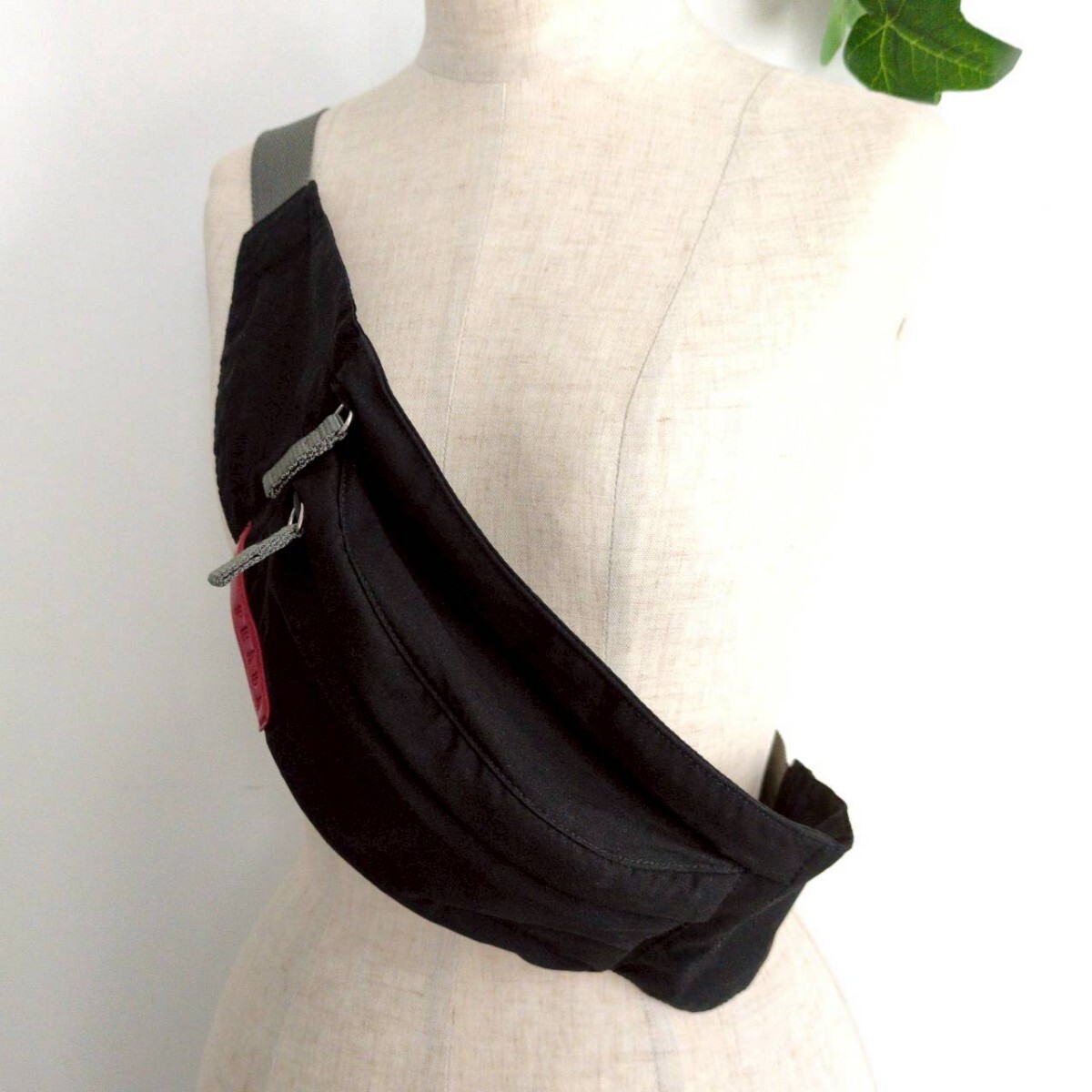 Prada Sport 99s Nylon Waist Pouch Black Vintage Authentic thumbnail 10
