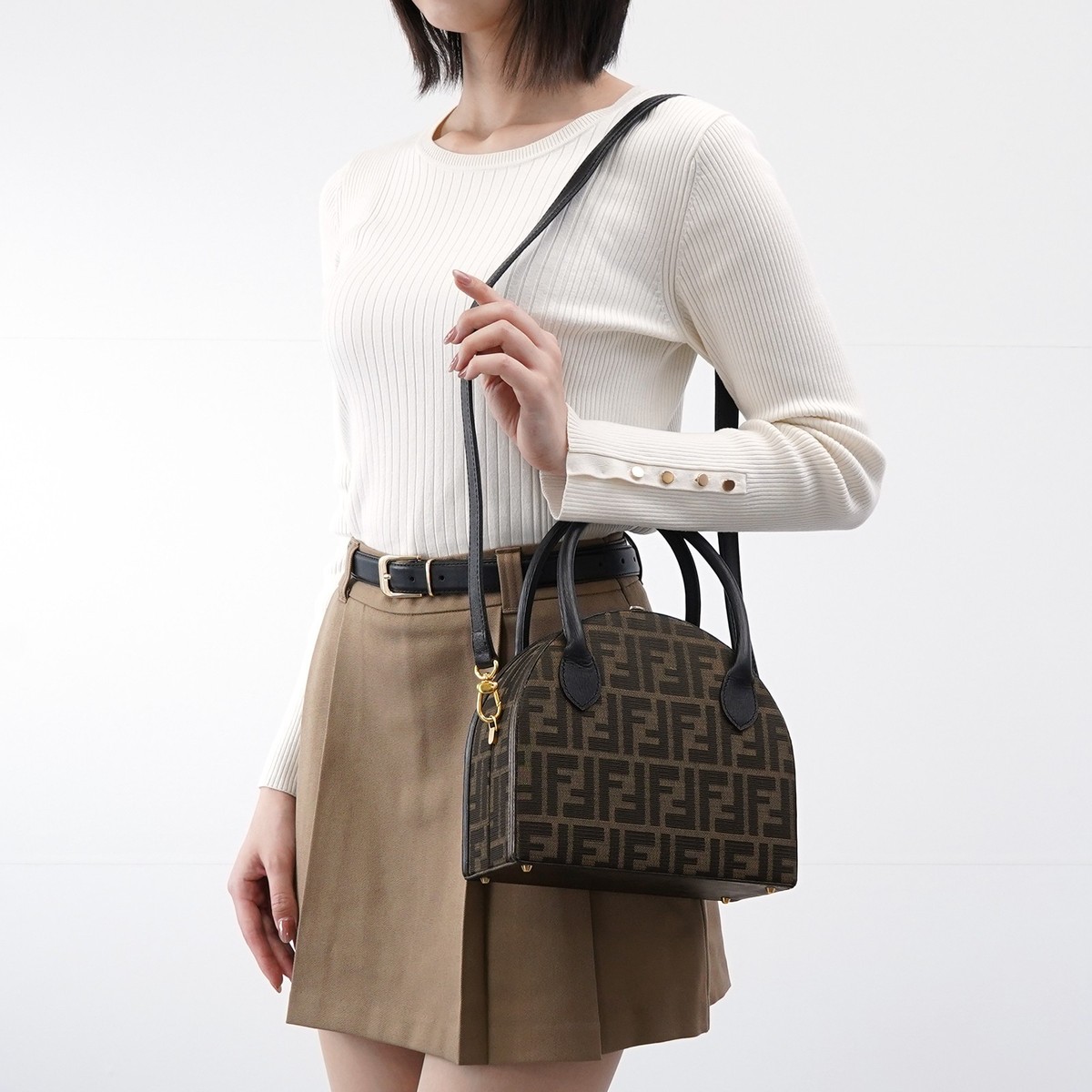 FENDI Zucca Pattern Round Vanity Hand Bag 2Way Shoulder Bag Brown