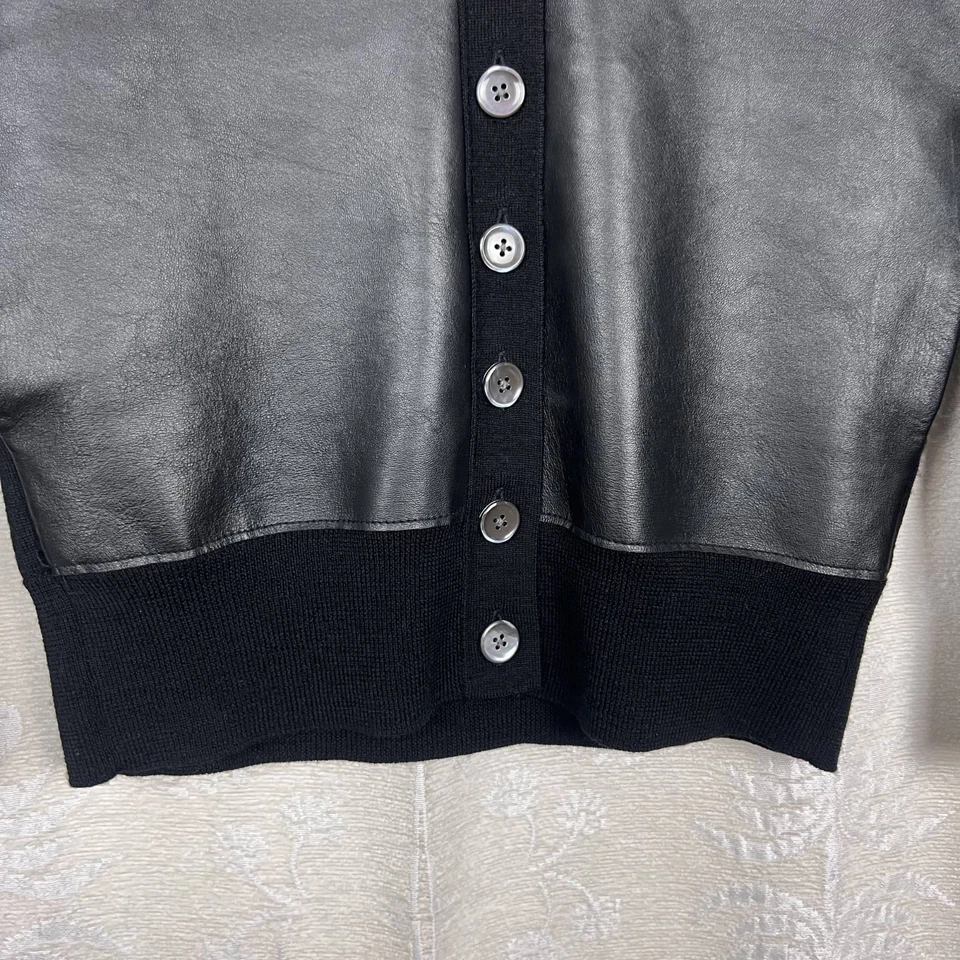 J. Suéter cardigã Crew Collection couro e lã merino preto leve XXS - Imagem 4 de 4