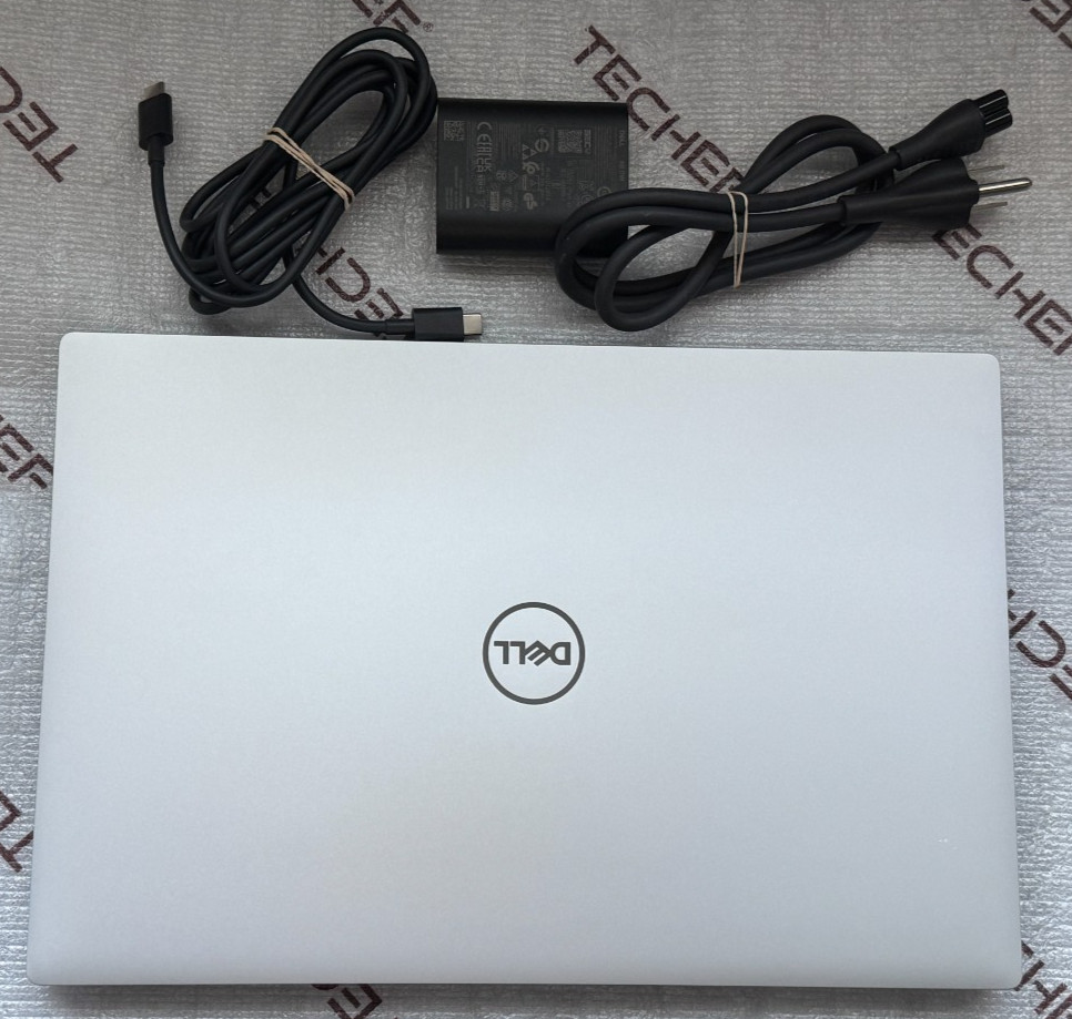 Dell XPS 14 9440 14.5" 3.2K OLED Touch Laptop Core Ultra 7 155H 32GB RAM 1TB SSD