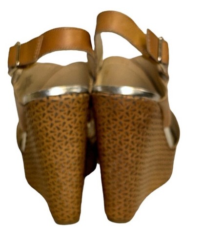 BCBG Paris Mayflower Platform Sandals Tan Wedge Heels Leather size 9.5 - Picture 12 of 21
