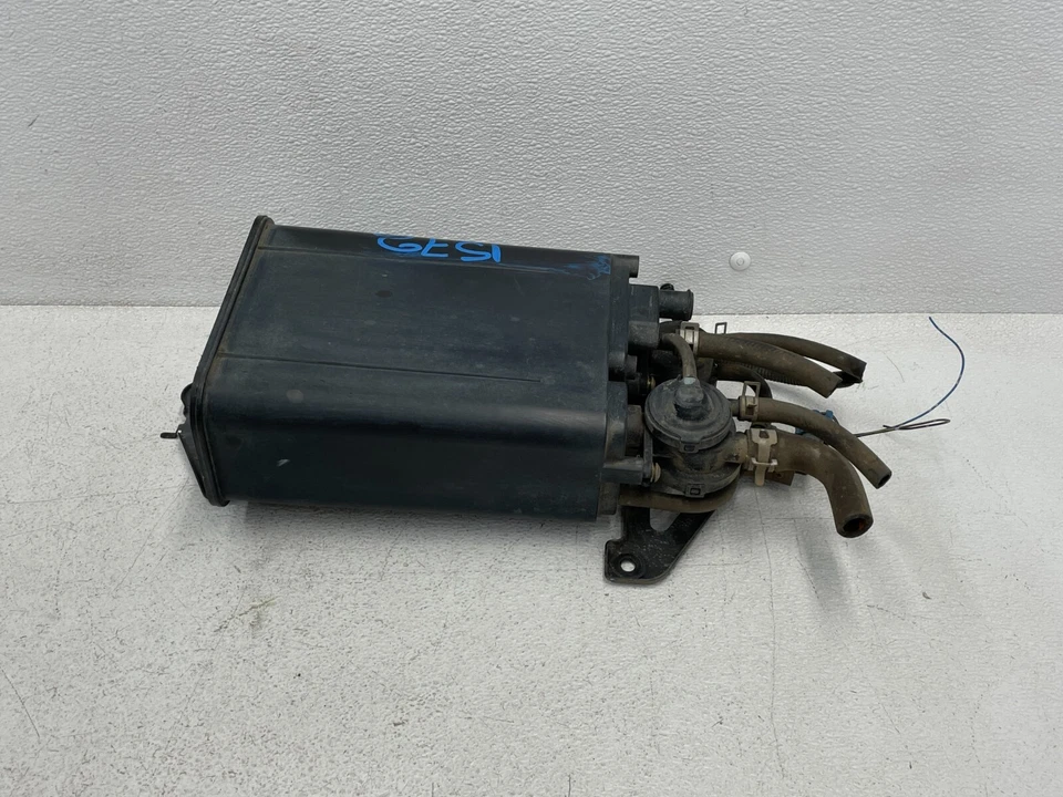 03 04 05 Lexus LX470 Fuel Vapor Charcoal Canister Tank Unit 1572 OEM - Image 4 of 4