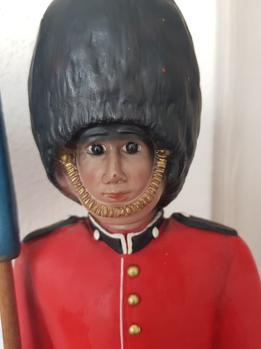 Werbefigur Pöschl Tabak - Orginal Engl. Garde Soldat.EXCLUSIV TABAK. Rarität! - Bild 2 von 7