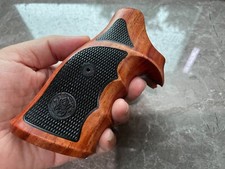 New Grip For S W, K/L Frame Square Butt Grips, Checkered hardwood; Ksq07