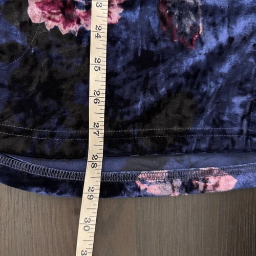 Belle by Kim Gravel Top Damen XL Samt dunkel geblümt stimmungsvolle Tunika Bluse blau - Bild 10 von 11