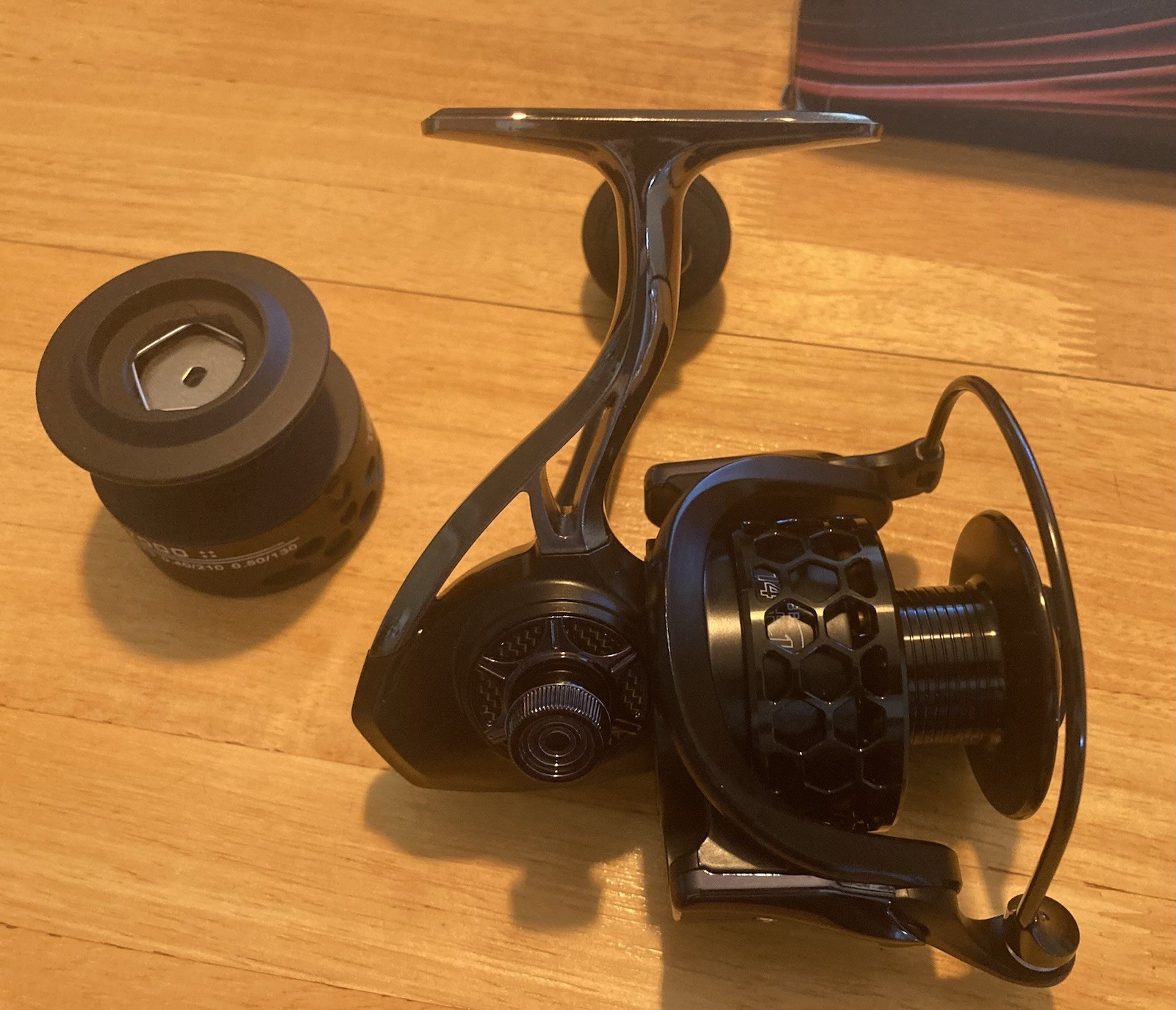 GTA7000 Spinning reel W/spare Spool- NEW