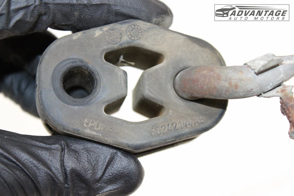 2018-2023 DODGE CHARGER REAR RIGHT SIDE EXHAUST PIPE LOWER HANGER & BRACKET OEM - Image 4 of 4