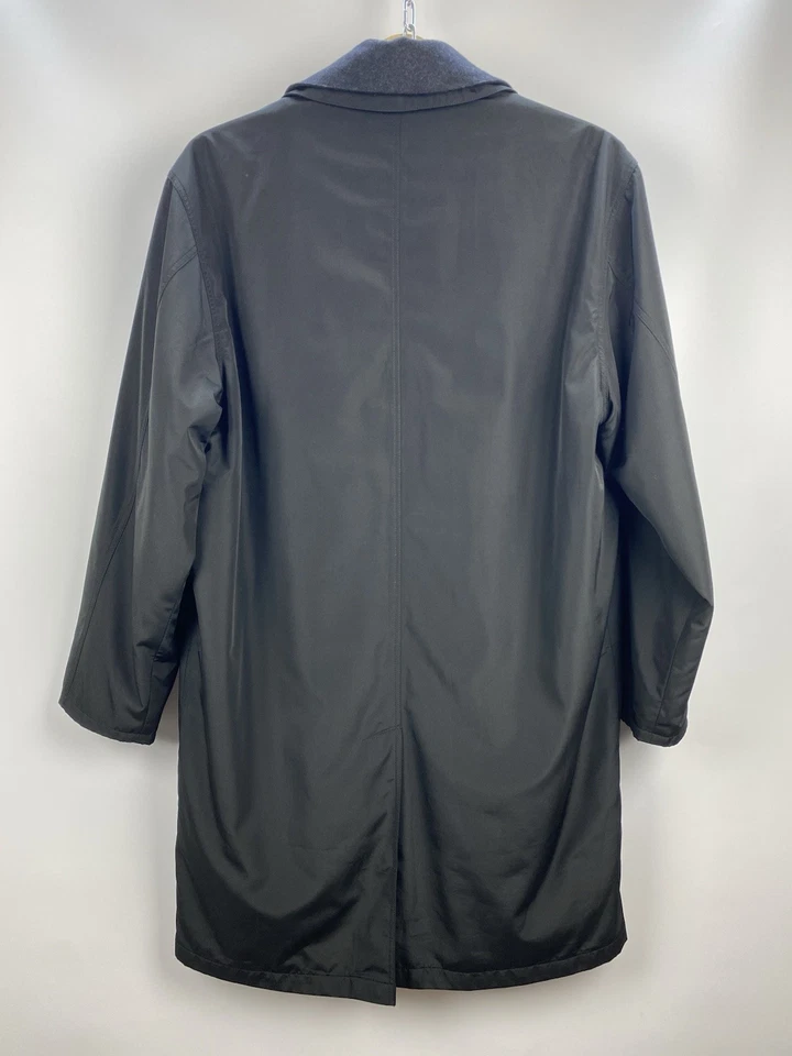 Abrigo negro forro extraíble Giorgio Armani Le Collezioni para hombre talla 52 Italia Foto 2 de 4