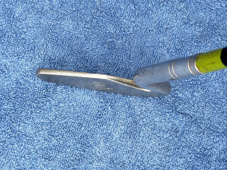 WILSON, SWAN NEK, PUTTER & CHIPPER, VINTAGE GOLF CLUBS.............60 % OFF SALE - Image 3 of 4