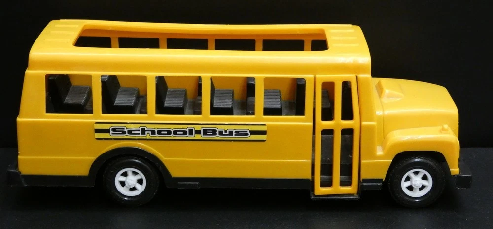 Autobus Scolastico Americano Tachan Scala 1:16 - Giallo, Con Luci E Suoni, Porte Apribili, Batterie Incluse