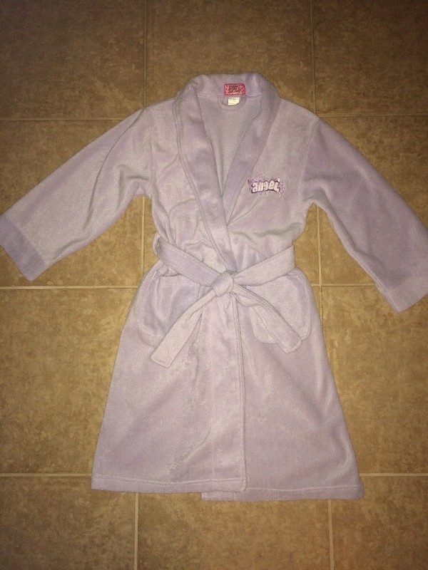 Girl Thing Lavender Fleece Robe Size L EUC "Angel"