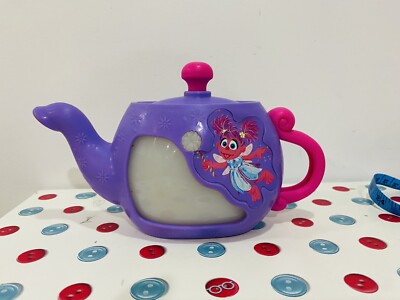 Sesame Street Abby Cadabby Tea Party Teapot Lights Sounds TLC  2011 Hasbro