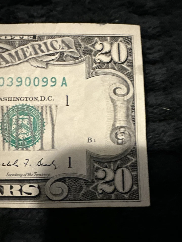 1985 Twenty Dollar Federal Reserve Note $20  ERROR MISPRINT MISALIGNED - Image 3 of 4