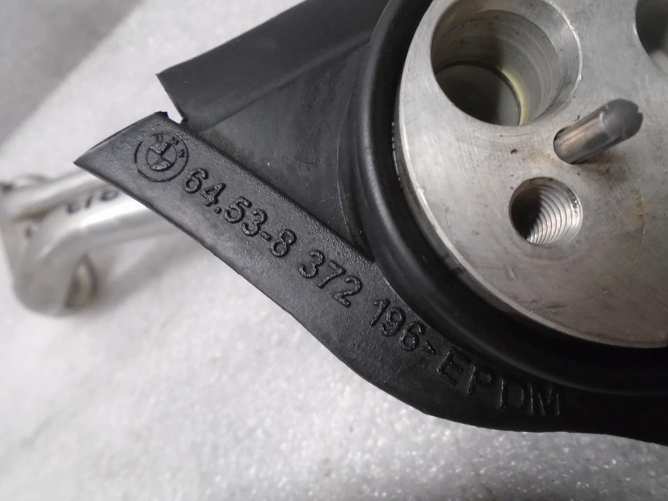 2001-2005 BMW 325i E46 Air Condition Pressurized Double Pipe OEM DK80313 - Image 3 of 4