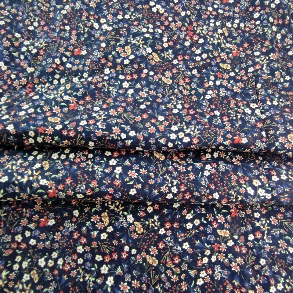 Purple cotton floral small print fabric Sewing quilting and craft W 17" - Image 2 of 4