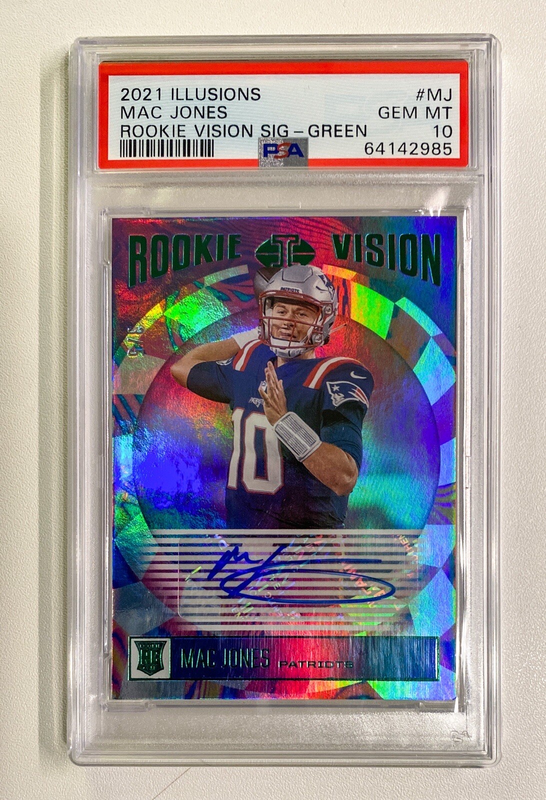 Mac Jones Panini Illusions Rookie Vision Signatures #MJ Green