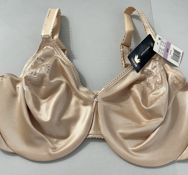 Wacoal 85154 Slimline Seamless Underwire Minimizer Bra 40 D 40d for