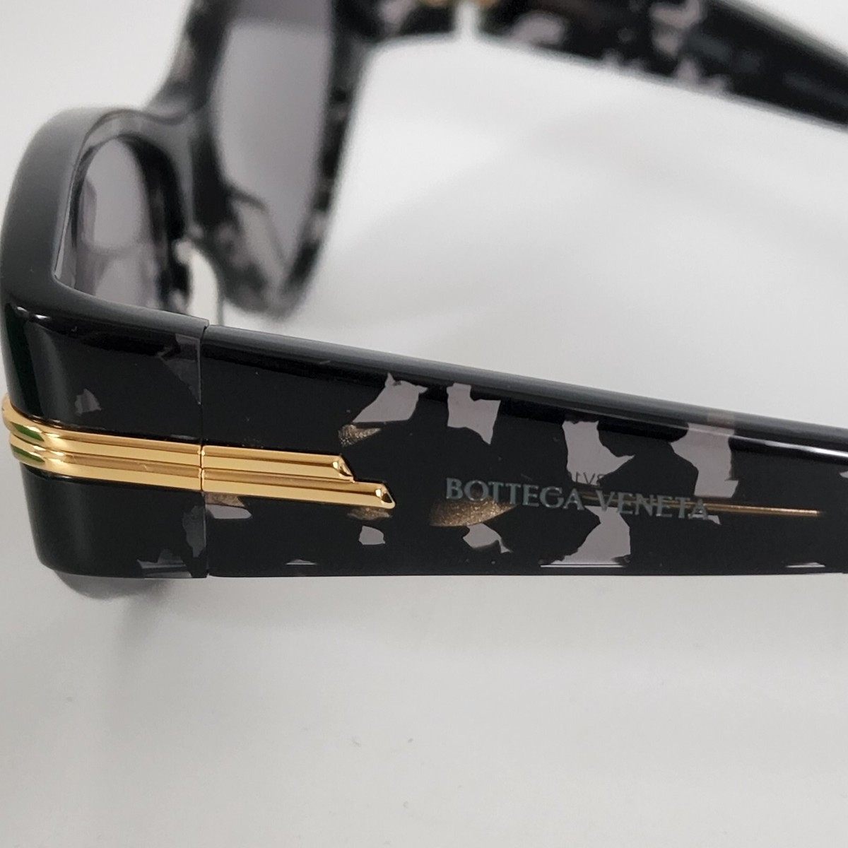 Bottega Veneta Cateye Sunglasses Black Havana Gold BV1002S 002 55-16-135 BV1002S Sunglasses - Bottega Veneta Authorized Retailer  main image 4