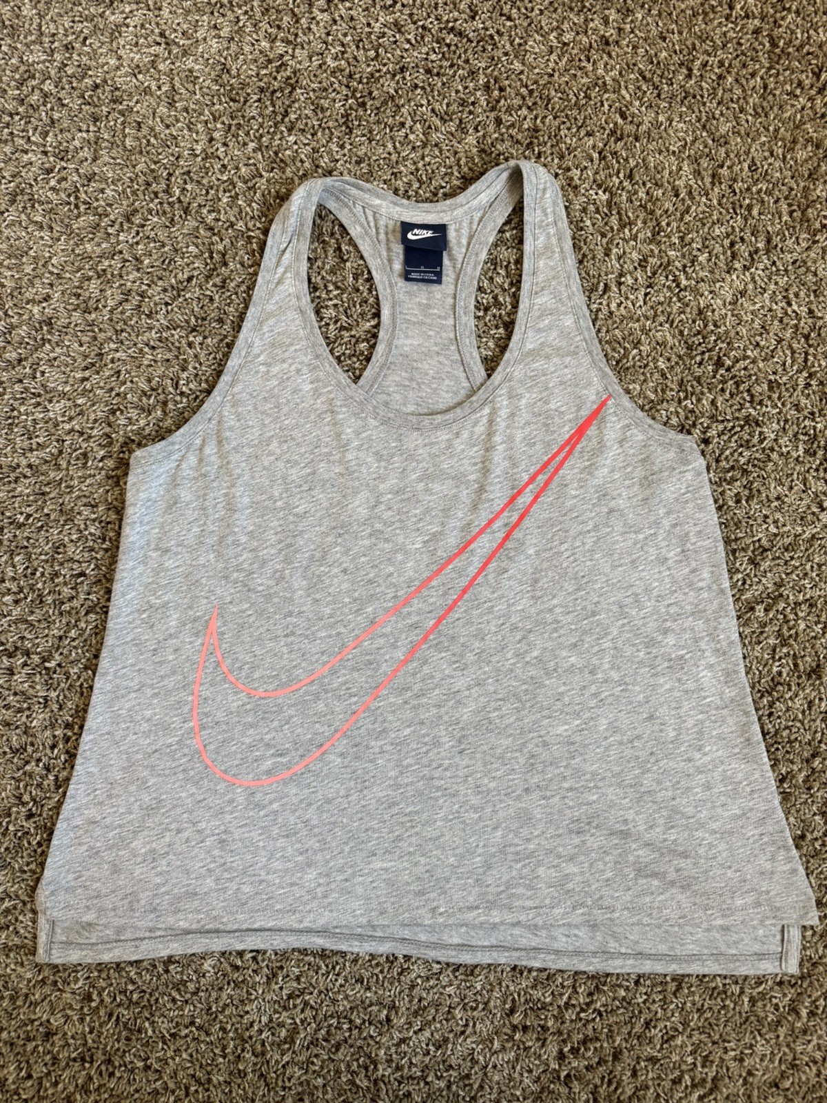Nike Graphic Racerback Tank Top Women’s Large