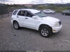 Fuse Box Engine Compartment Grand Fits 00-03 VITARA 1988778