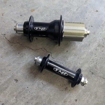 TNI Evolution Hub Set Front Rear Campagnolo 10 Speed 28H Road Bike