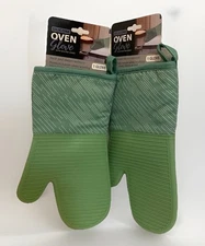 Evriholder Products (2) 1 Pair Cloth With Silicone Oven gloves Green New