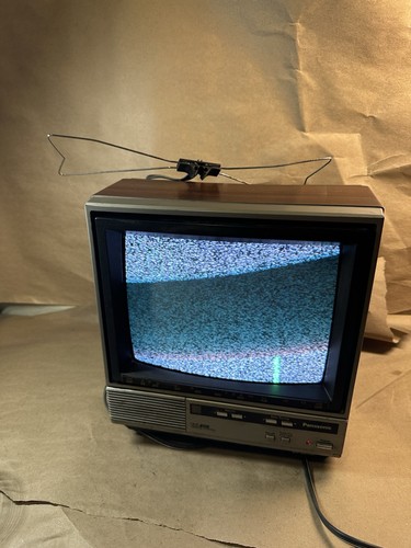 Panasonic Retro TV CTJ-1040R Vintage CRT Gaming Television Works