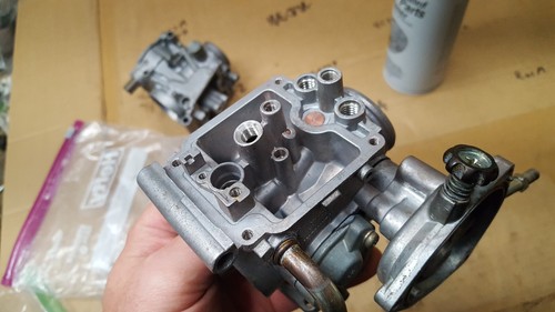 2004 2005 Yamaha YFM660 RAPTOR 660 left carburetor body OEM MIKUNI 5LPF 30 NICE! - Picture 12 of 17