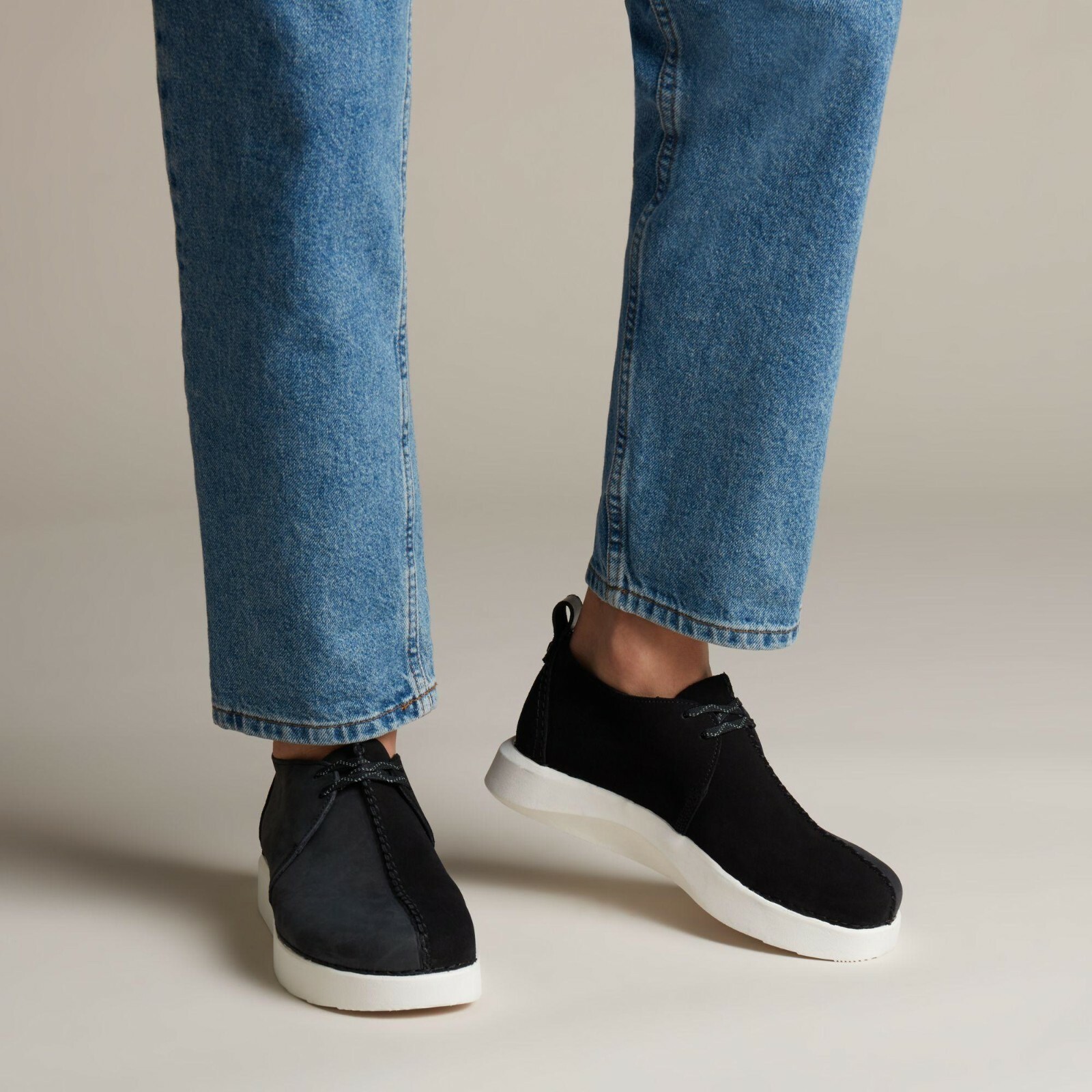 clarks trek formed black