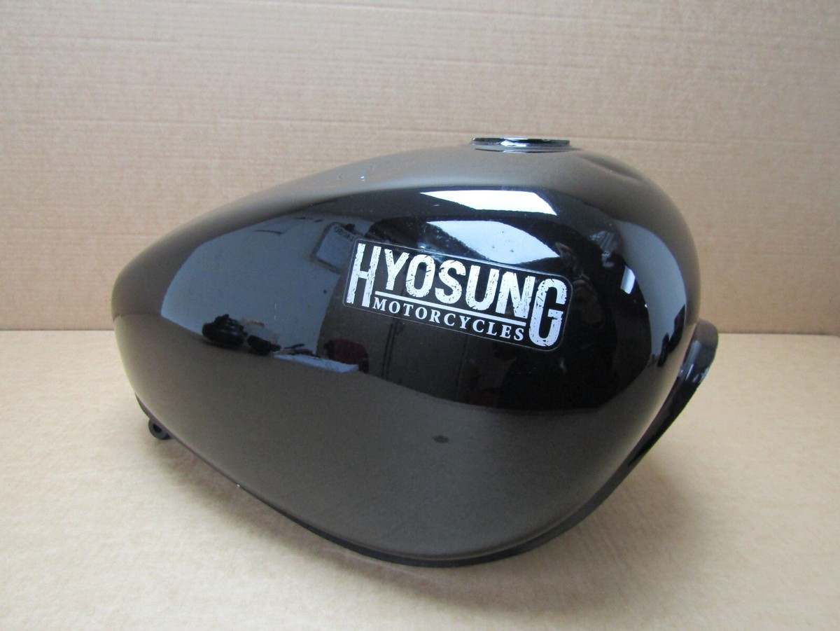 Hyosung GV 125 S Aquila 2023 627 miles petrol fuel tank *dented