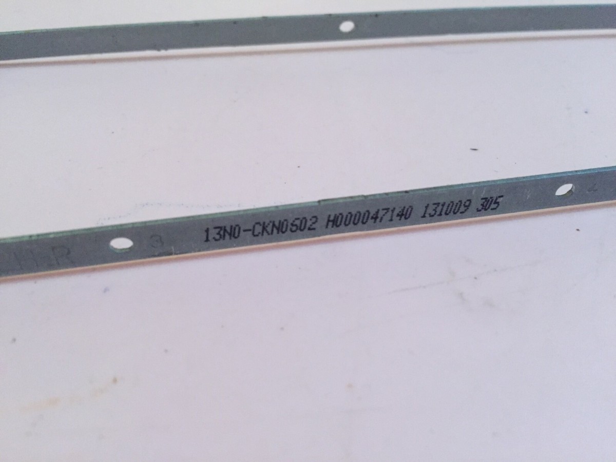 Charnière D’écran Pour Toshiba Satellite Pro C50 - Référence 13N0 CKN0602, Occasion Fonctionnelle