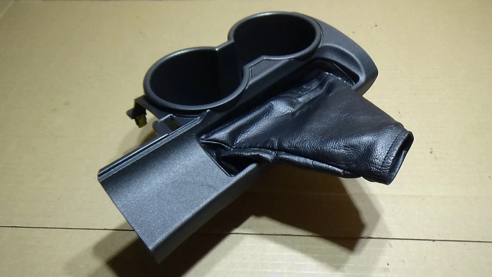 Portavasos consola central Scion TC 2011-2016 Foto 2 de 4